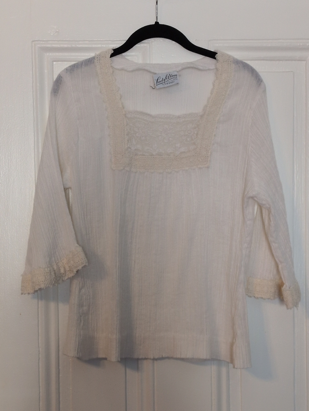 Vintage Cream Lace-Trim Square Neck Cotton Peasant Blouse Hippie Boho